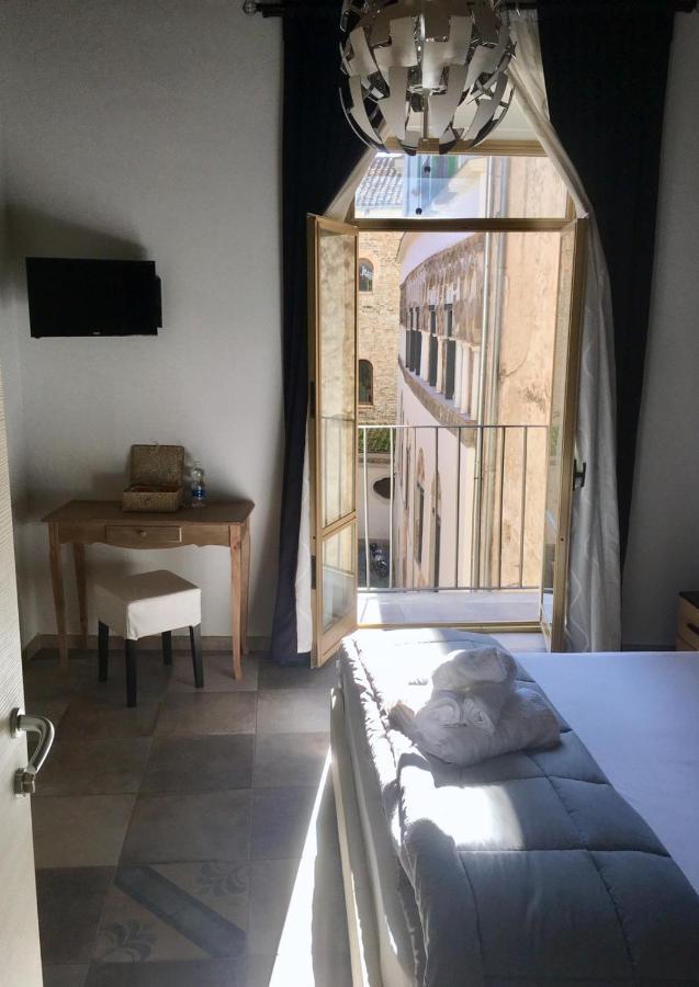 B&B Palazzo Fruscione Salerno Luaran gambar